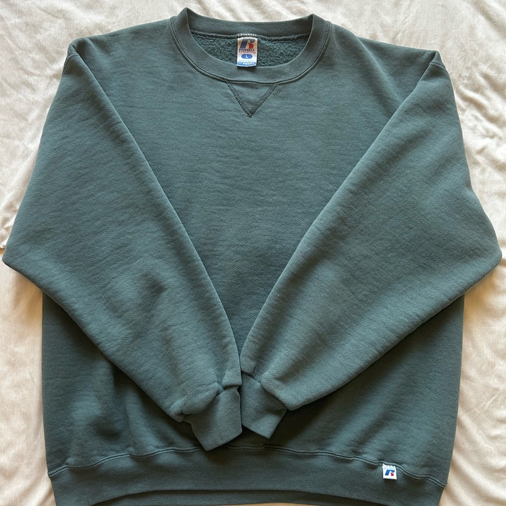 Russell Athletic Green Crewneck Sweater with Ribbed Details